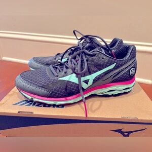 Mizuno Wave Rider 17, Dark Slate/Cabbage/Raspberry Color, Women’s Size 10